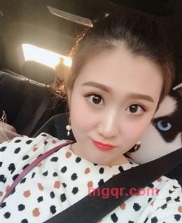 瀑布的微笑