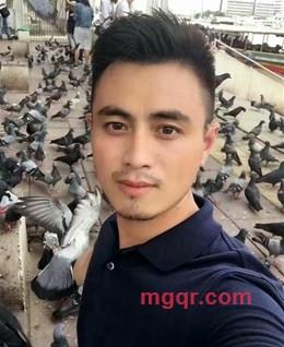 符合多年后的头像