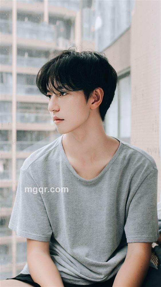 夜的疯子的头像