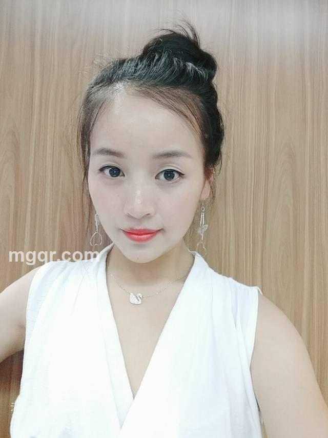 暖暖的笑的头像