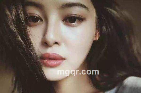 温柔的漂亮女人的头像