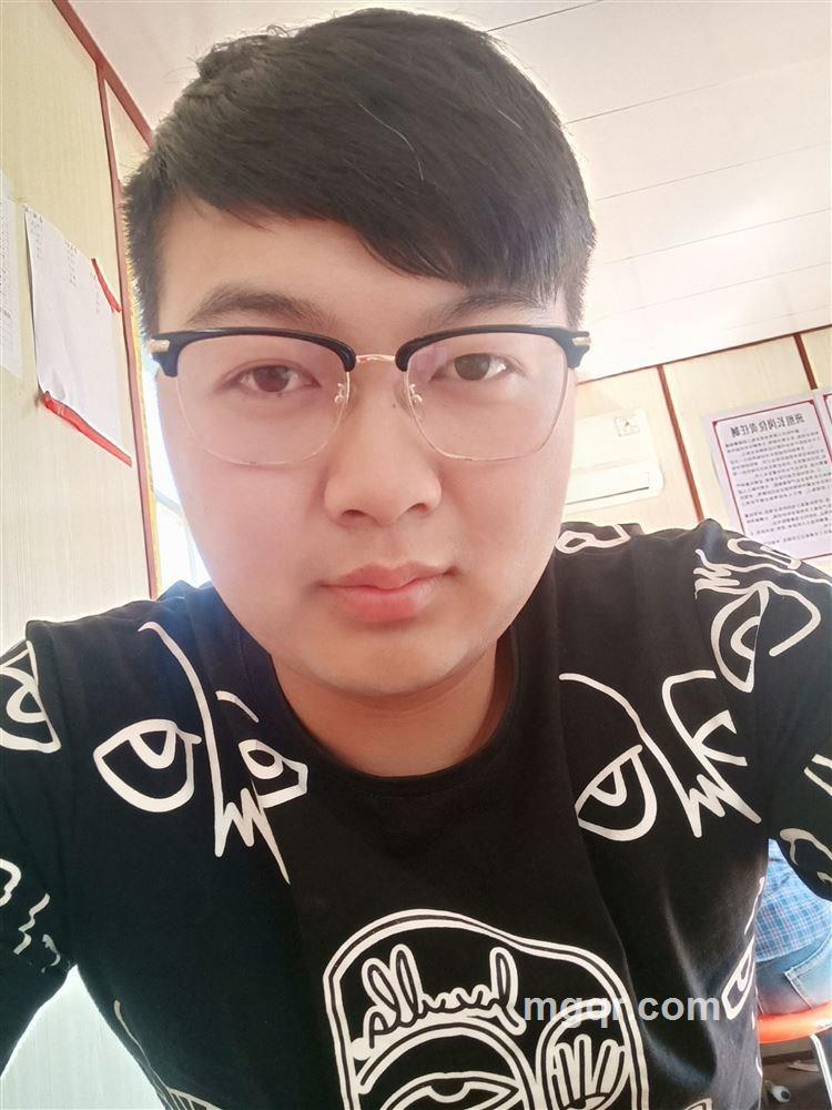 会飞的搬砖的头像