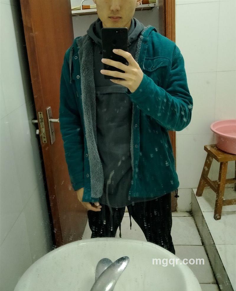 小学生溜溜六的头像