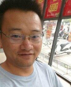 很强的打桩机的头像