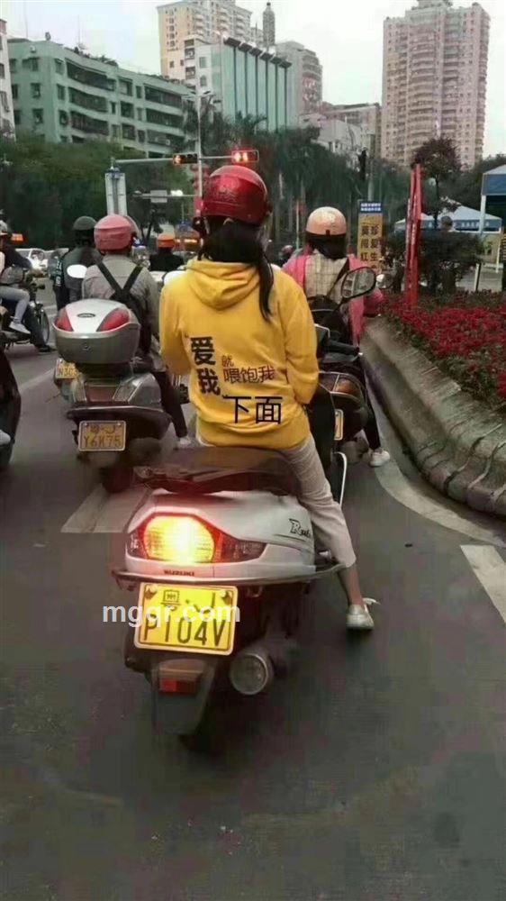 充满诱惑的黑夜