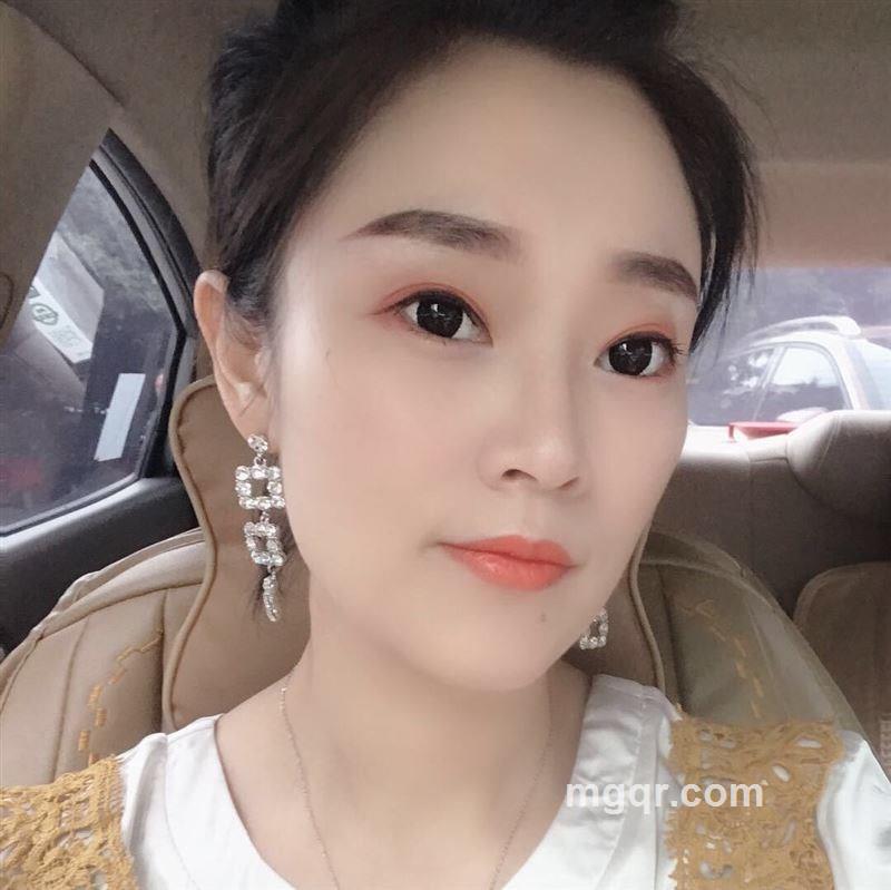 深海里的鱼的头像