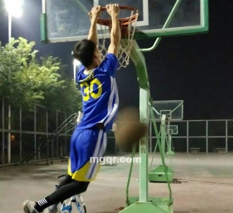 素质大学生男的头像