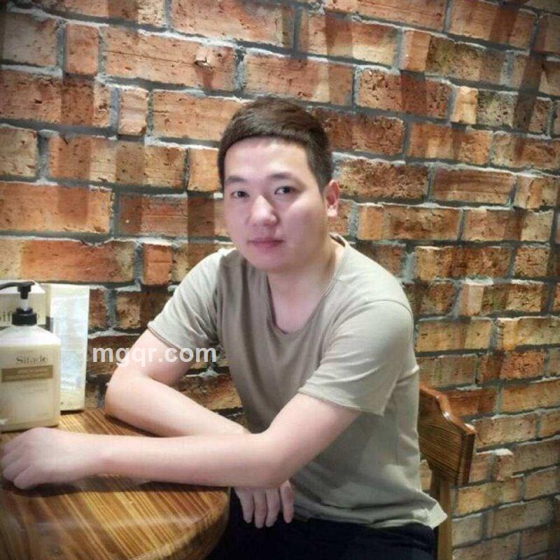 想和你相拥而吻的头像