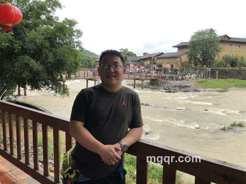 浪漫的男人的头像