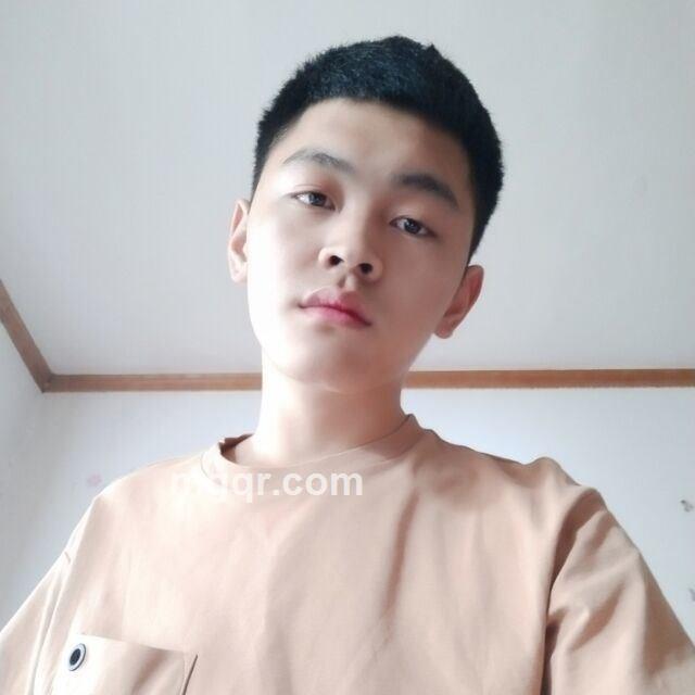 巨大无比的头像