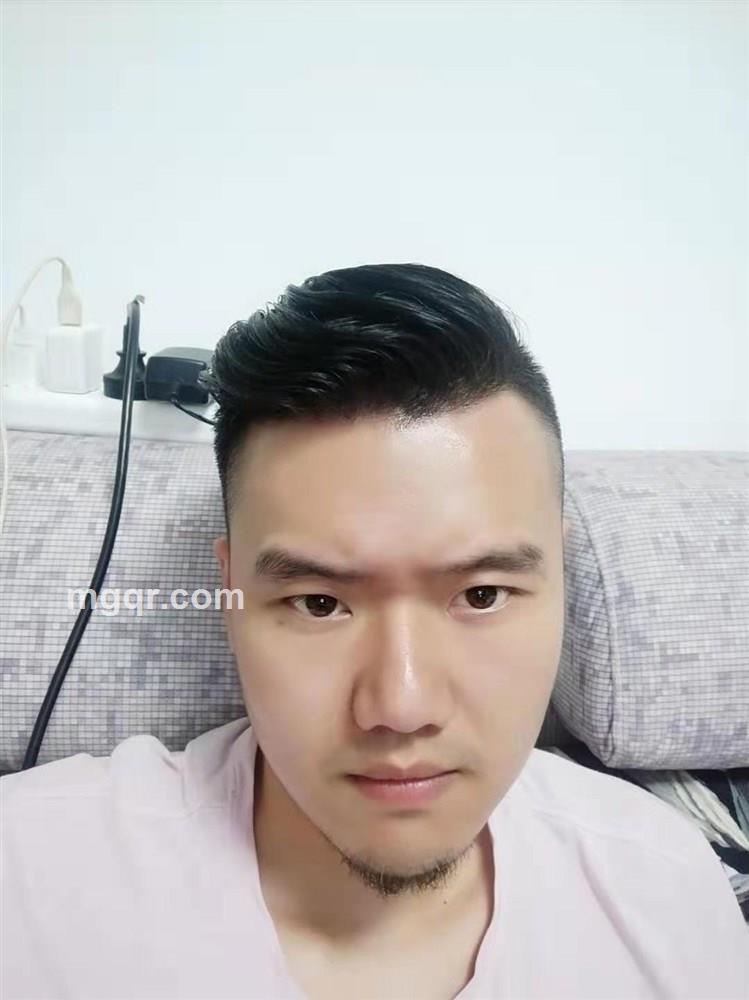 `花雨.黯的头像