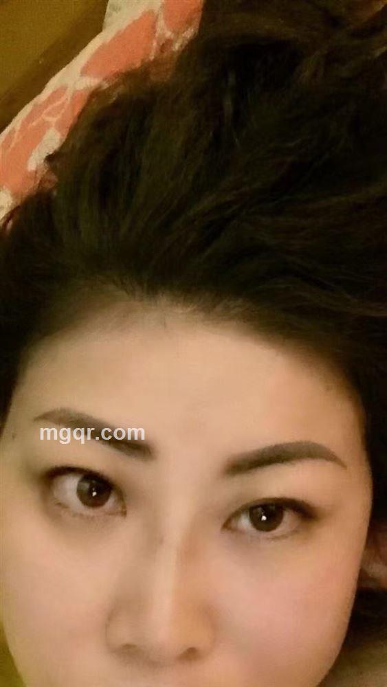 玻璃屋里的迷失的头像