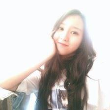 右手无名指的头像