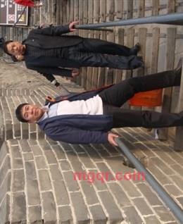 山间奇峰的头像