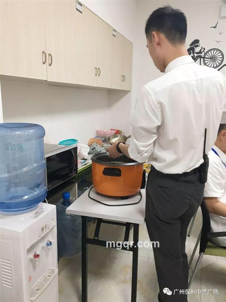 雨的眼泪的头像