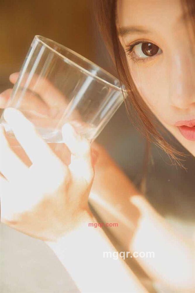 ??时光琢颜的头像