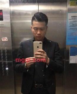 失败的男士的头像