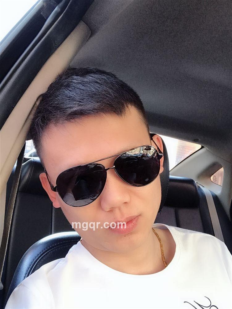 温暖的舌头的头像