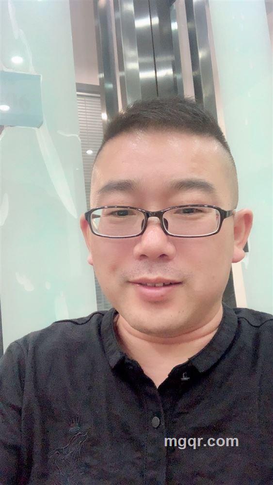 开心就好小白龙的头像