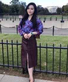 灯下等待的我的头像