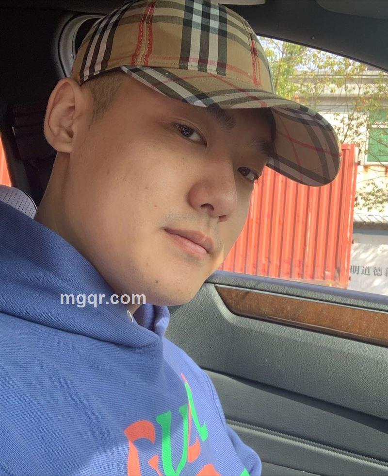 寂寞角落有你陪伴的头像