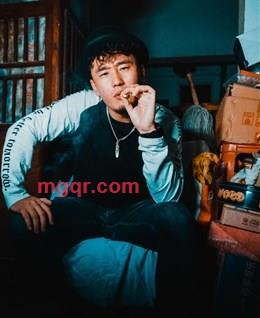杯中的水的头像