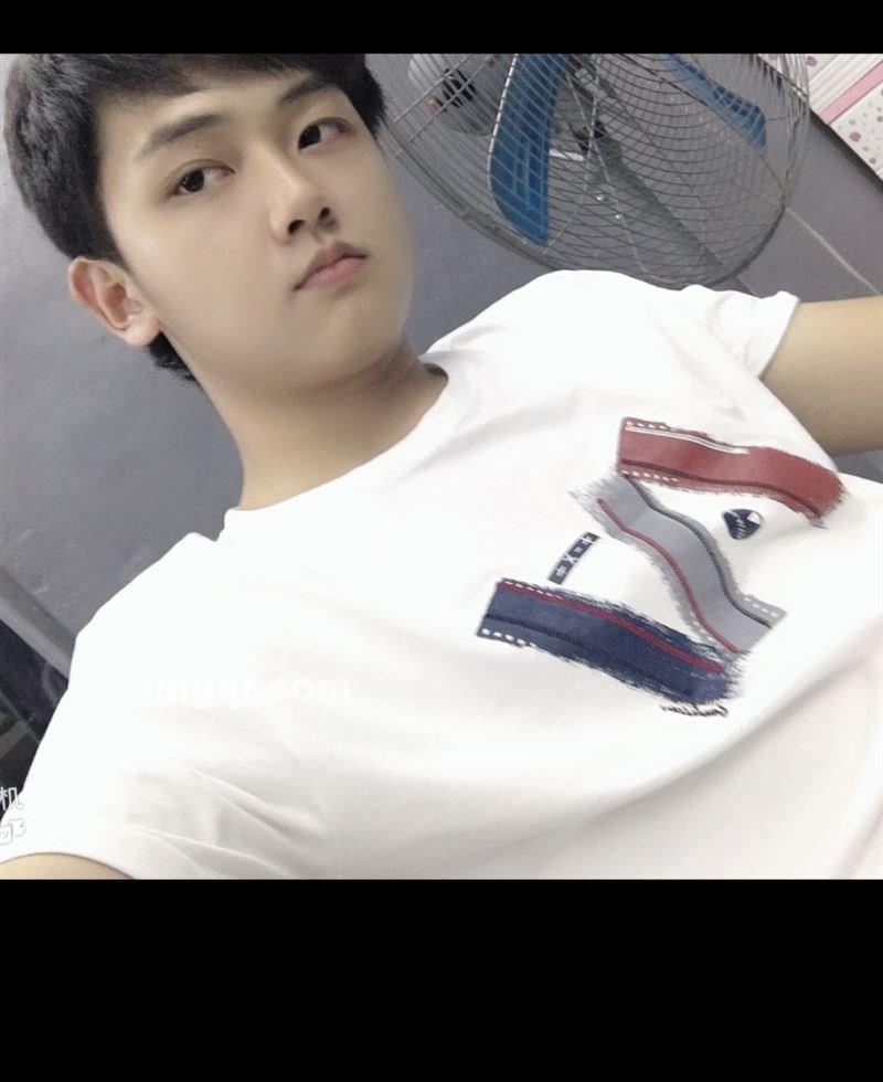 啪小魔鬼的头像