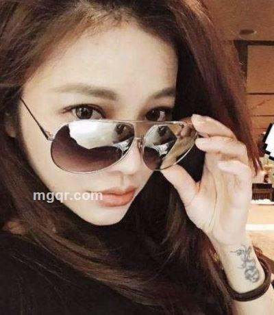 在水一方的头像