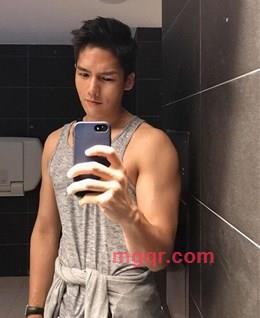 路边的 忘忧草的头像