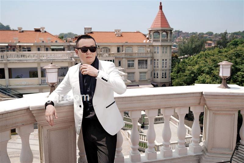 活好不黏人的头像