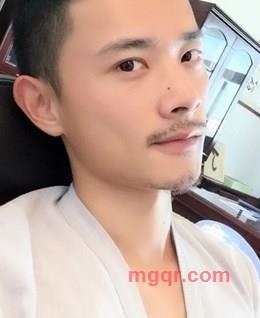 落地成河的头像