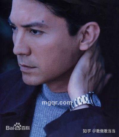 成熟成功的头像