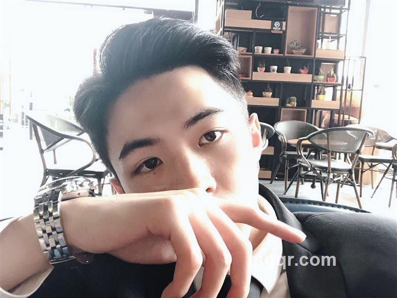 ??联发～梁生的头像