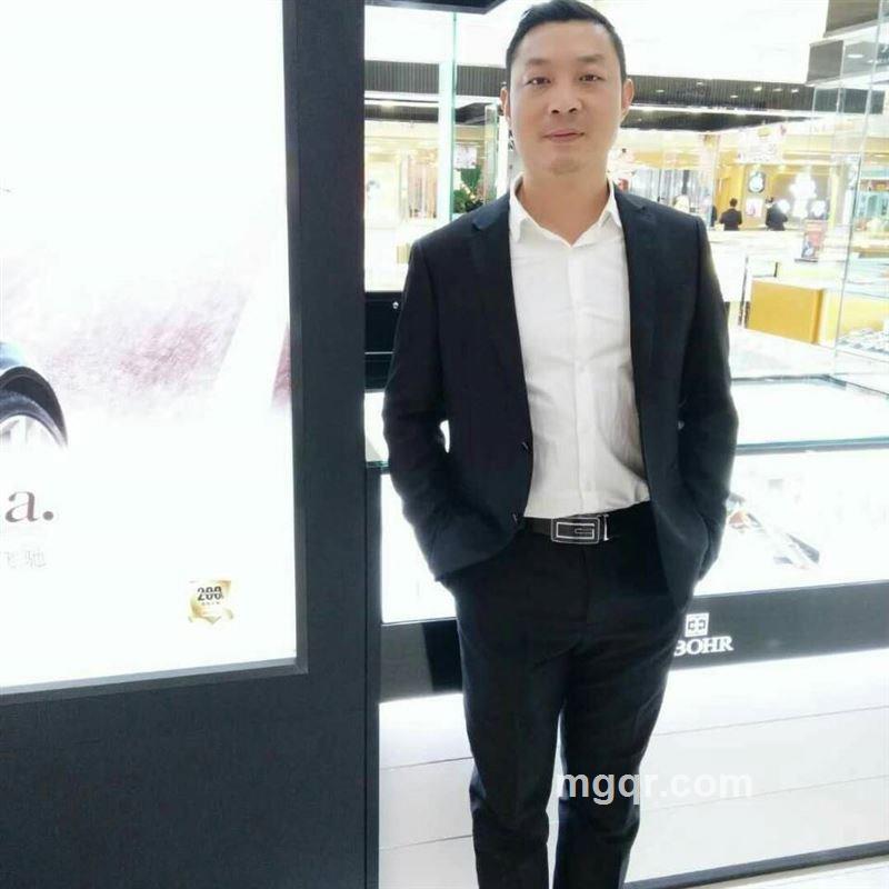 孤单de背影的头像