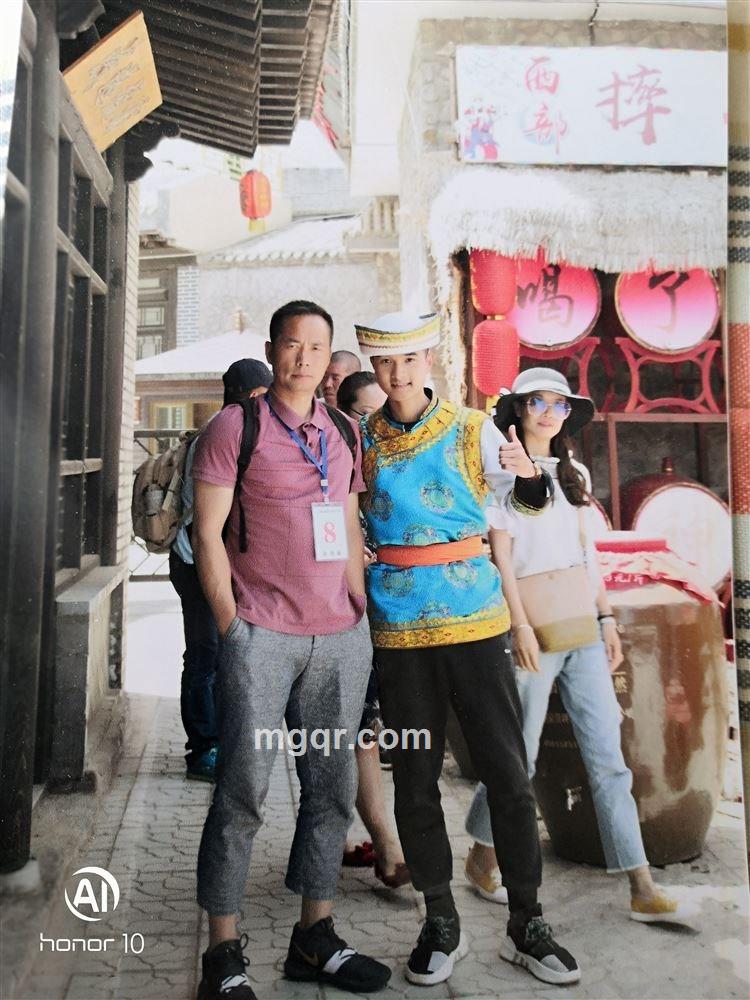 奔跑的马的头像