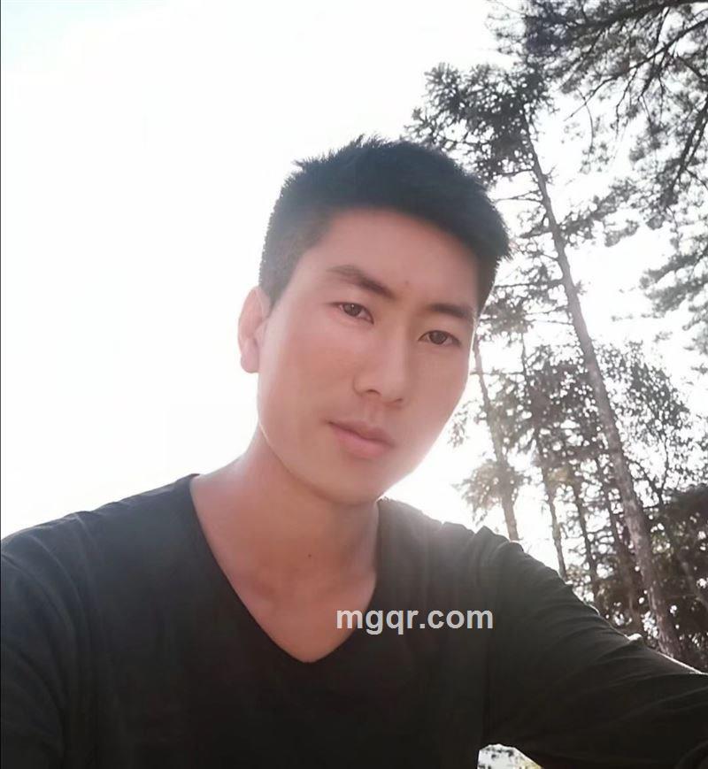 雨中漫步的头像