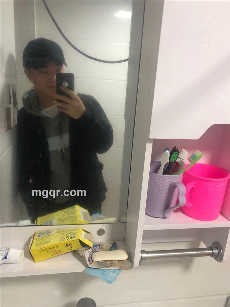 我家后院有海洋的头像