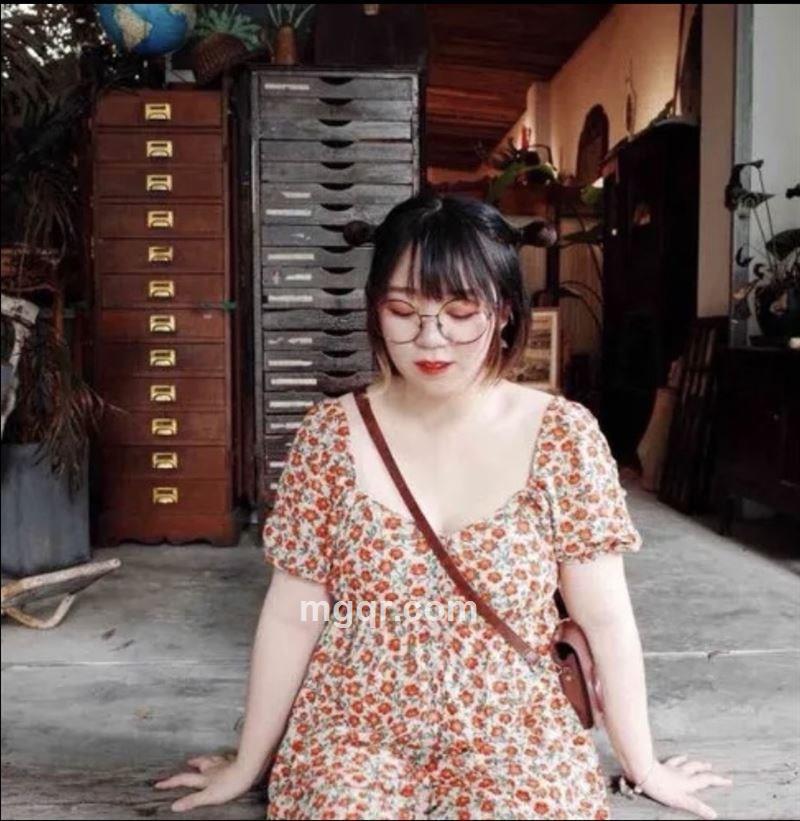 丰满女神的头像
