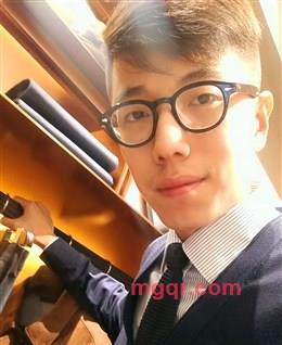 雅威浪客的头像