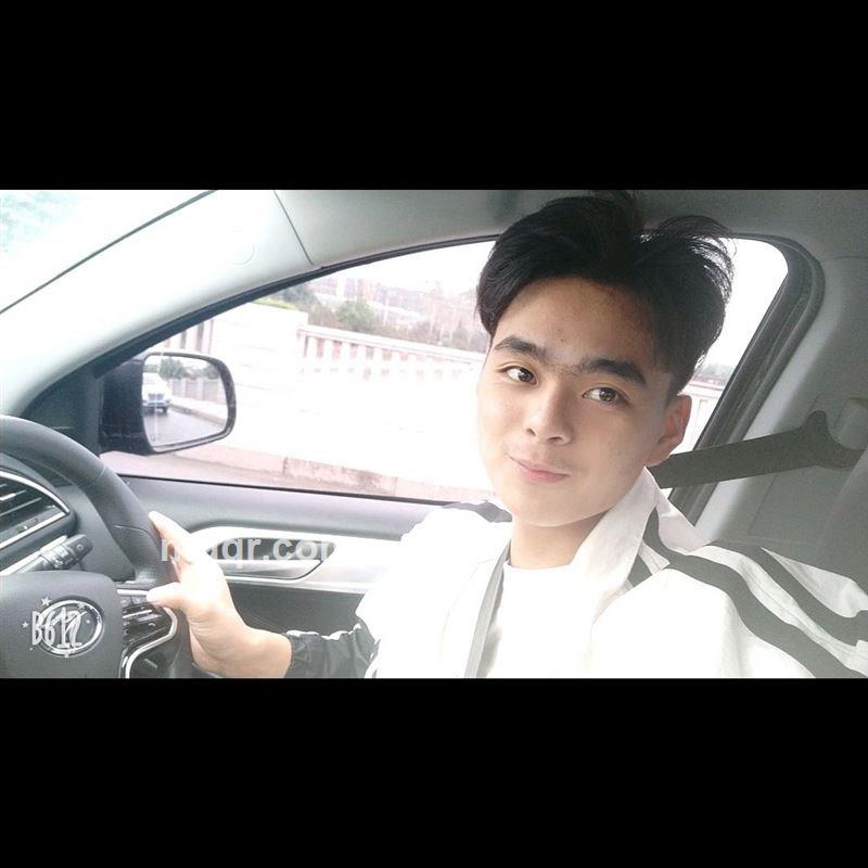 想要的很的头像