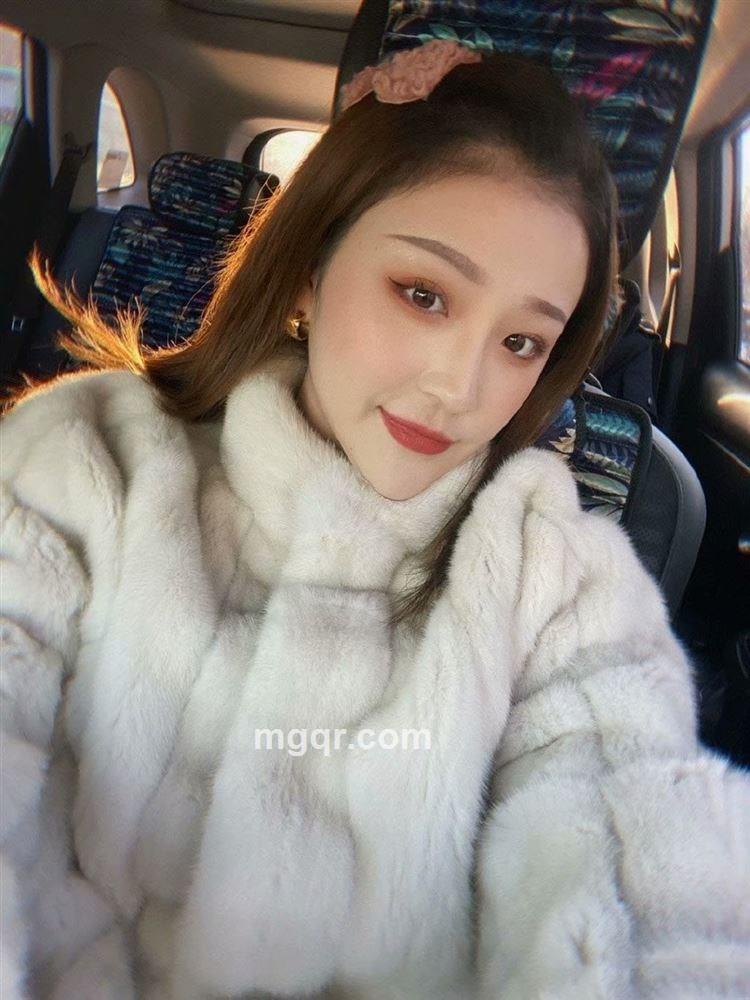 晶晶中含有的头像