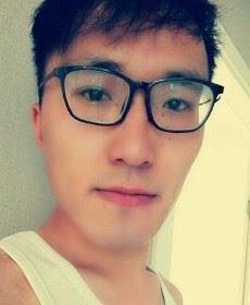 氵氵多多的头像