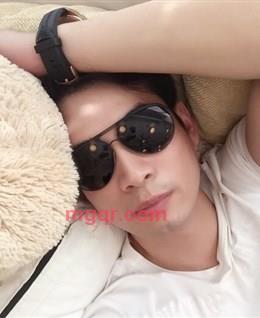 弹笑丰笙的头像