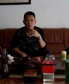 期待妳的爱的头像