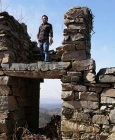 人间自有真情的头像