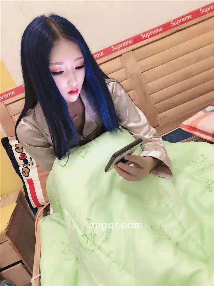 小熊爱吃饼干的头像