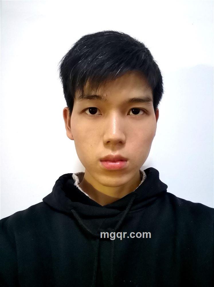 墨红荧夏的头像