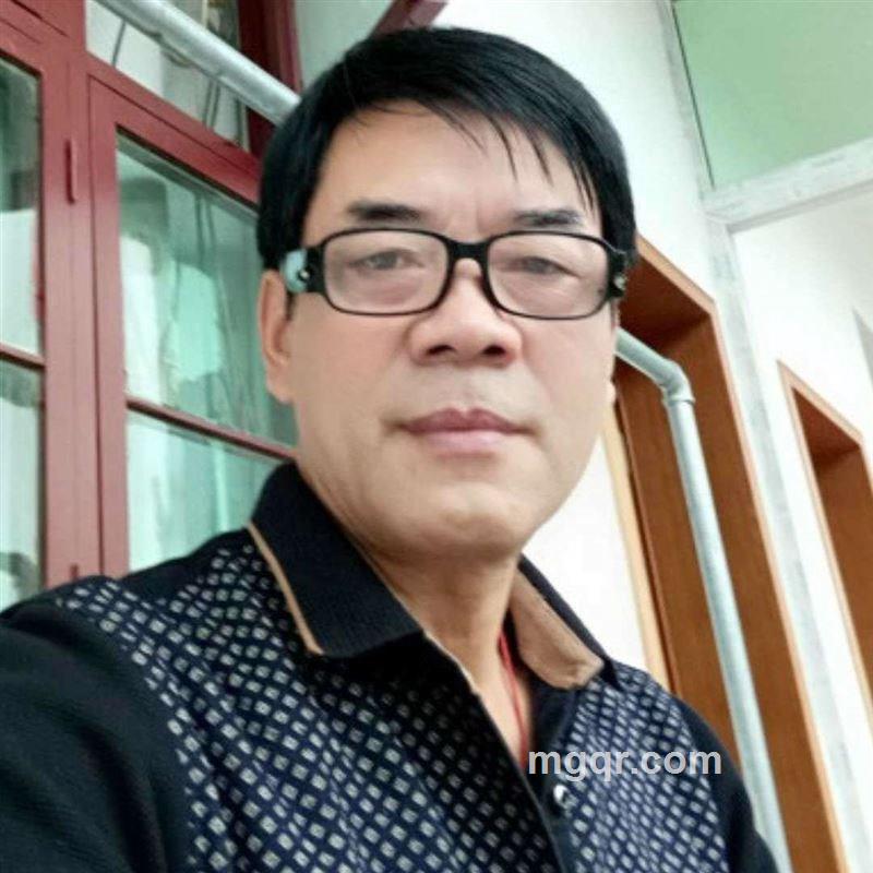 故乡的云的头像