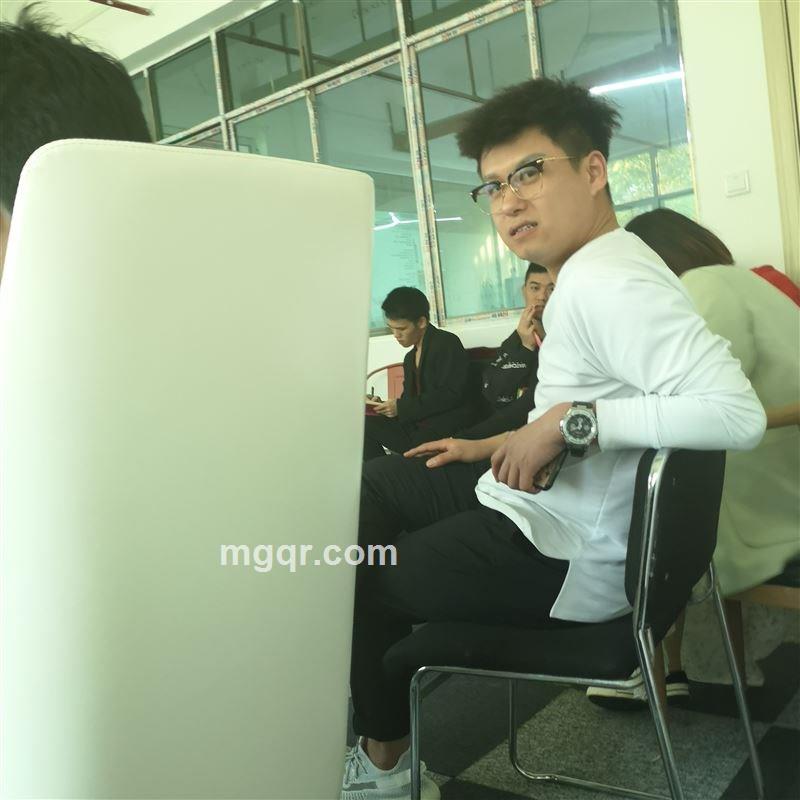 小明哥哥的头像