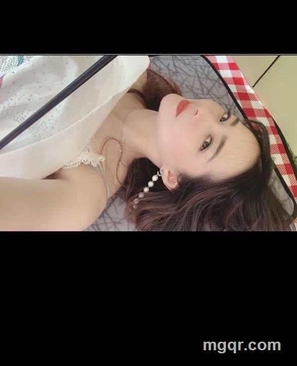 一朵鲜花的头像